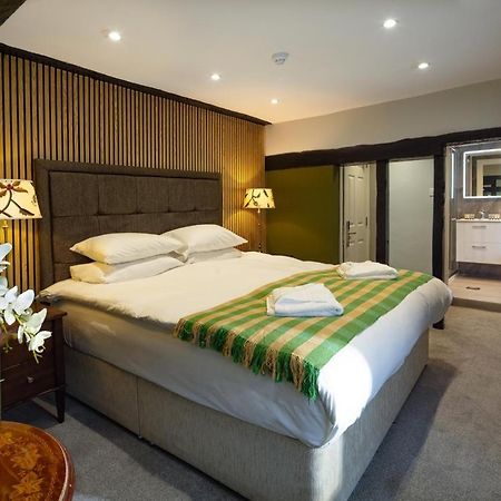 Whyte Harte Hotel Redhill  Εξωτερικό φωτογραφία