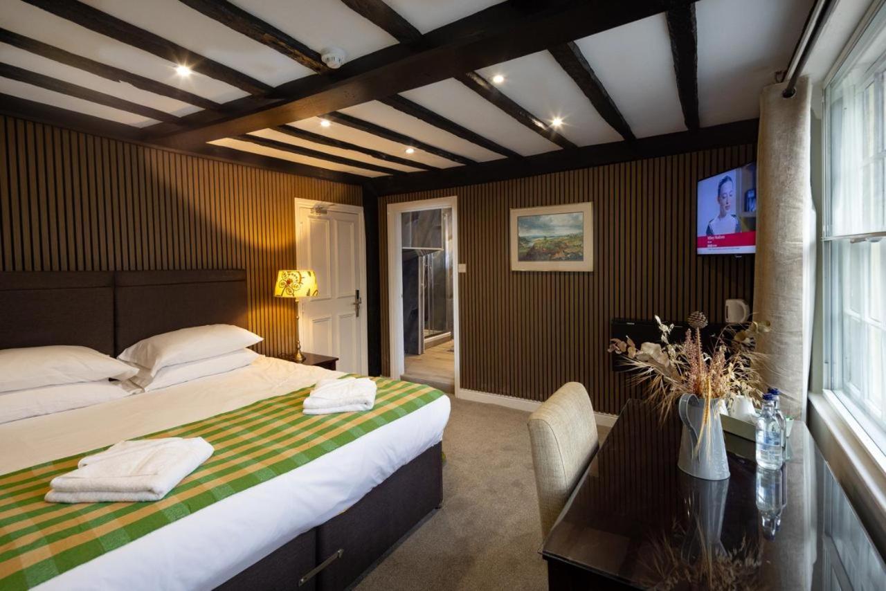 Whyte Harte Hotel Redhill  Εξωτερικό φωτογραφία