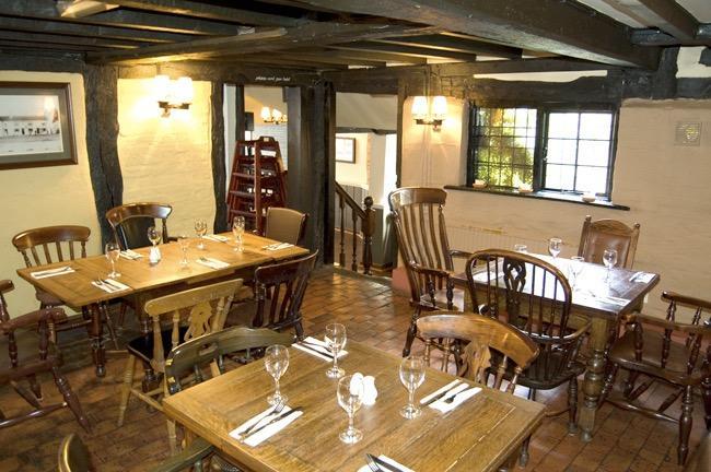 Whyte Harte Hotel Redhill  Εξωτερικό φωτογραφία