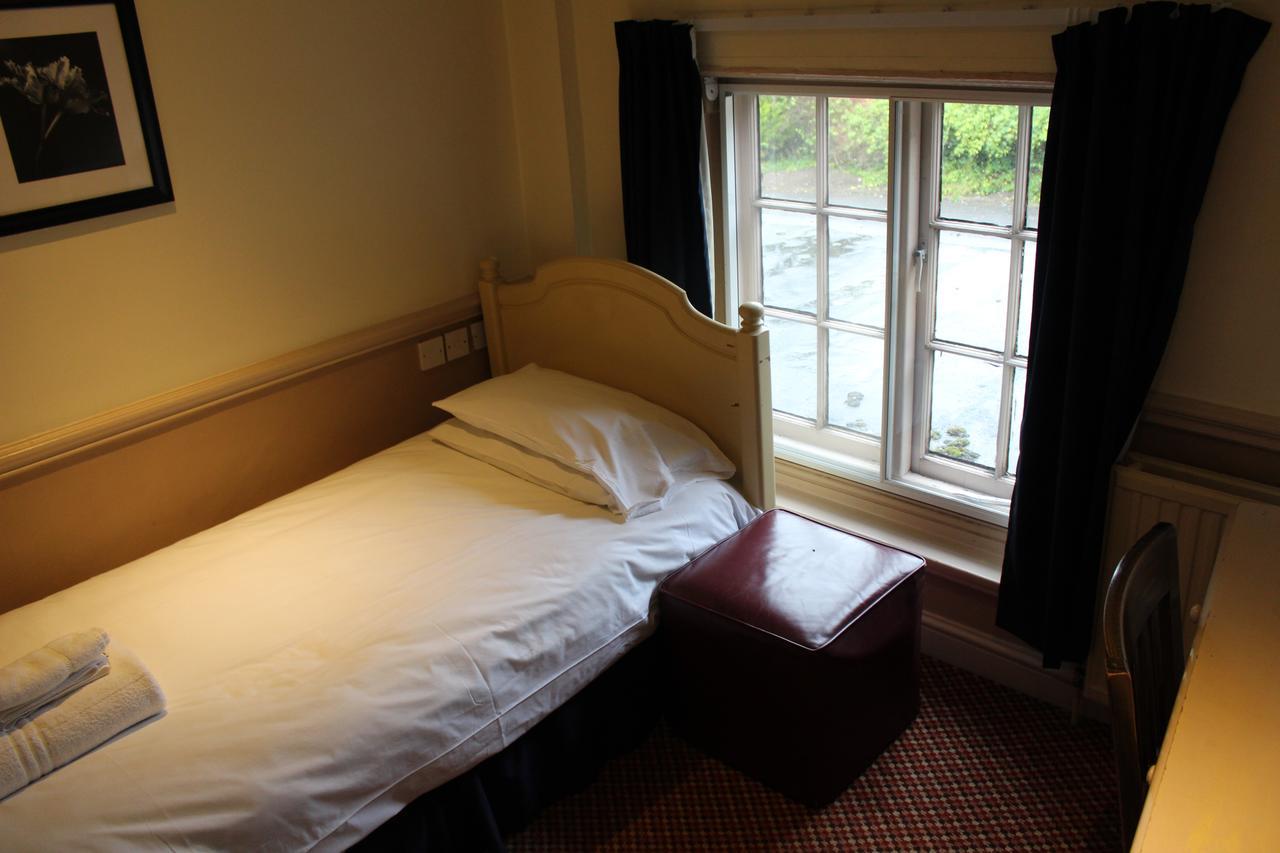 Whyte Harte Hotel Redhill  Εξωτερικό φωτογραφία