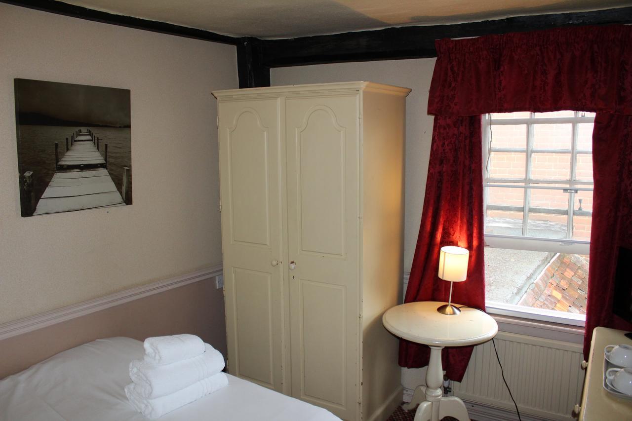 Whyte Harte Hotel Redhill  Εξωτερικό φωτογραφία