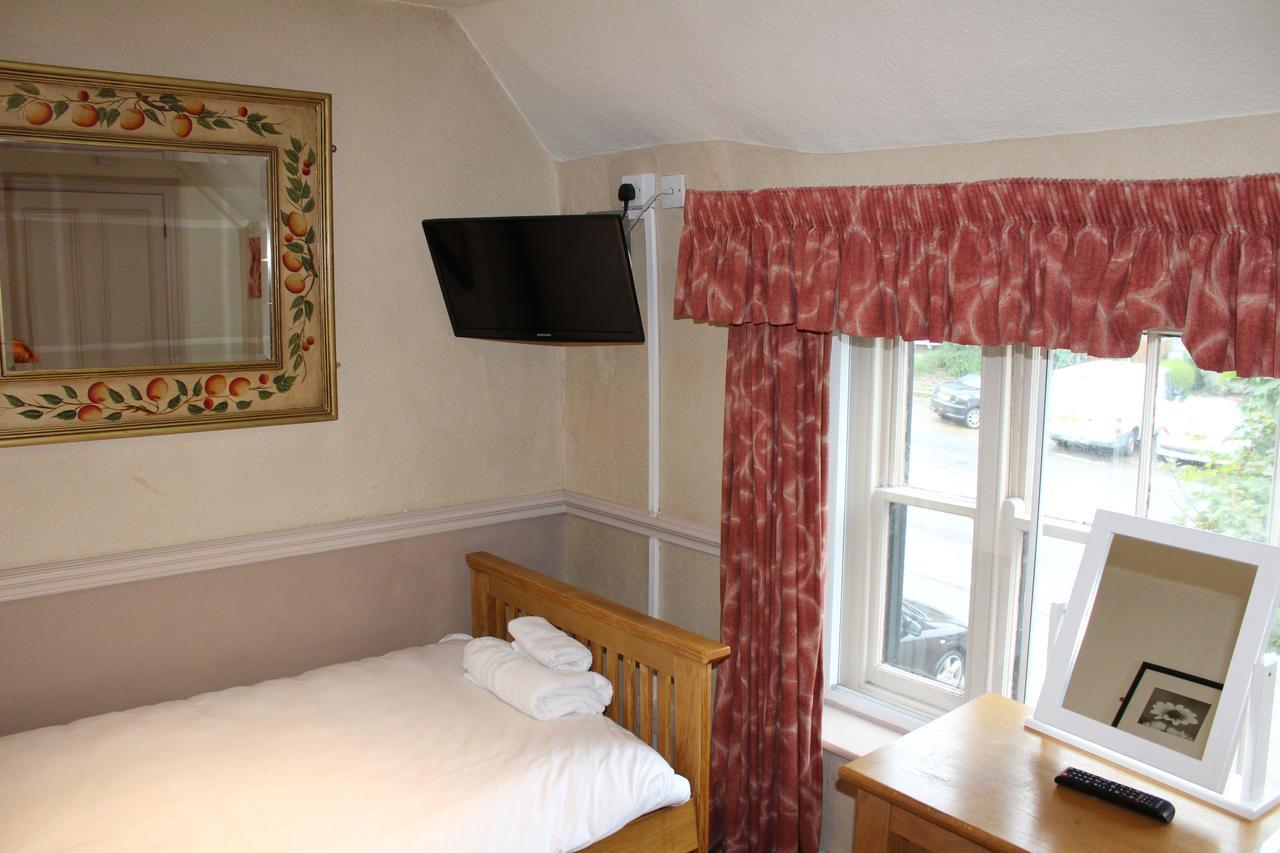 Whyte Harte Hotel Redhill  Εξωτερικό φωτογραφία